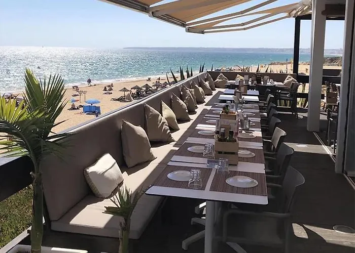 The Concierge - Pool & Tennis Villa *